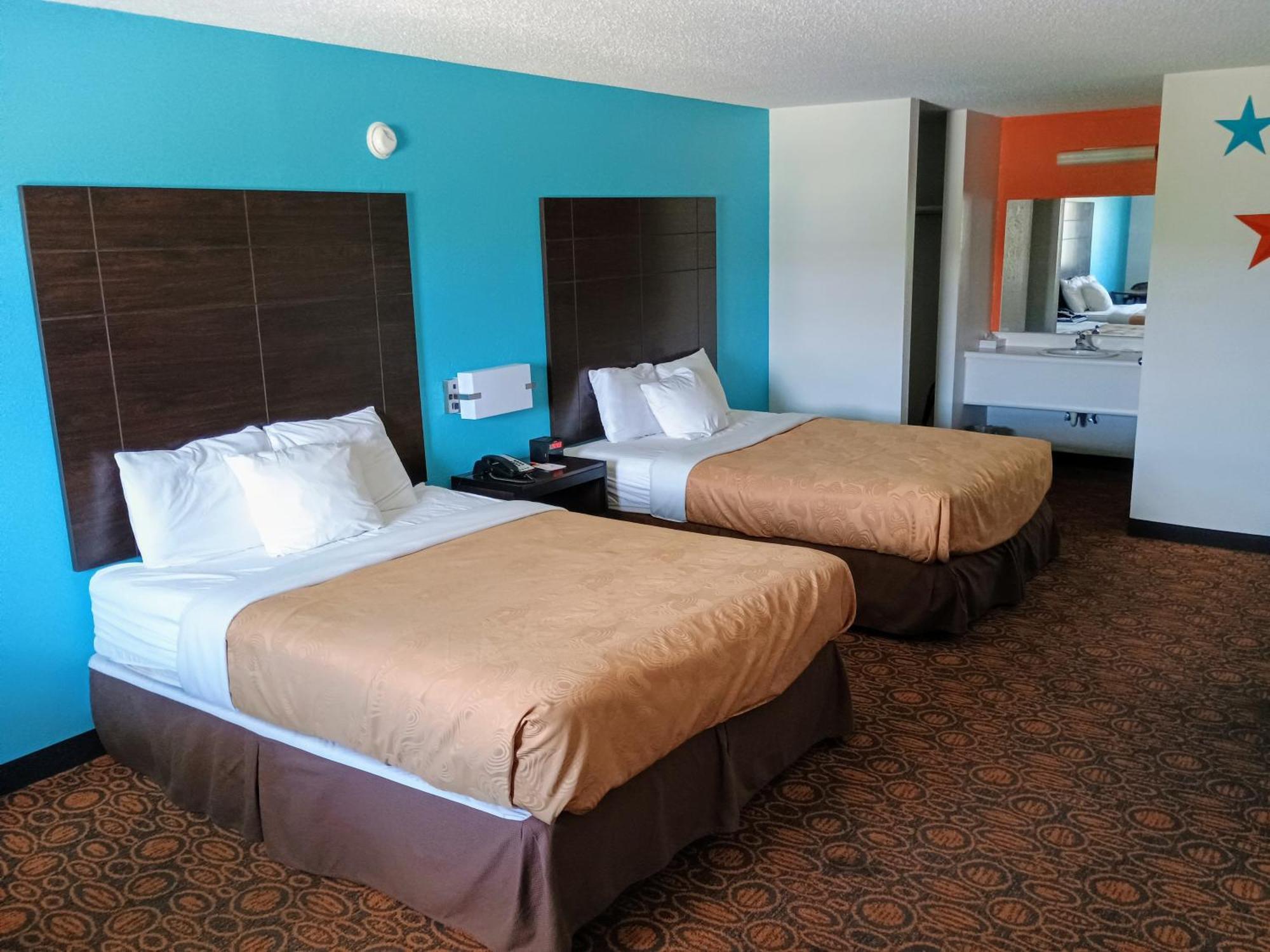 Howard Johnson By Wyndham Branson Theatre District Exteriör bild