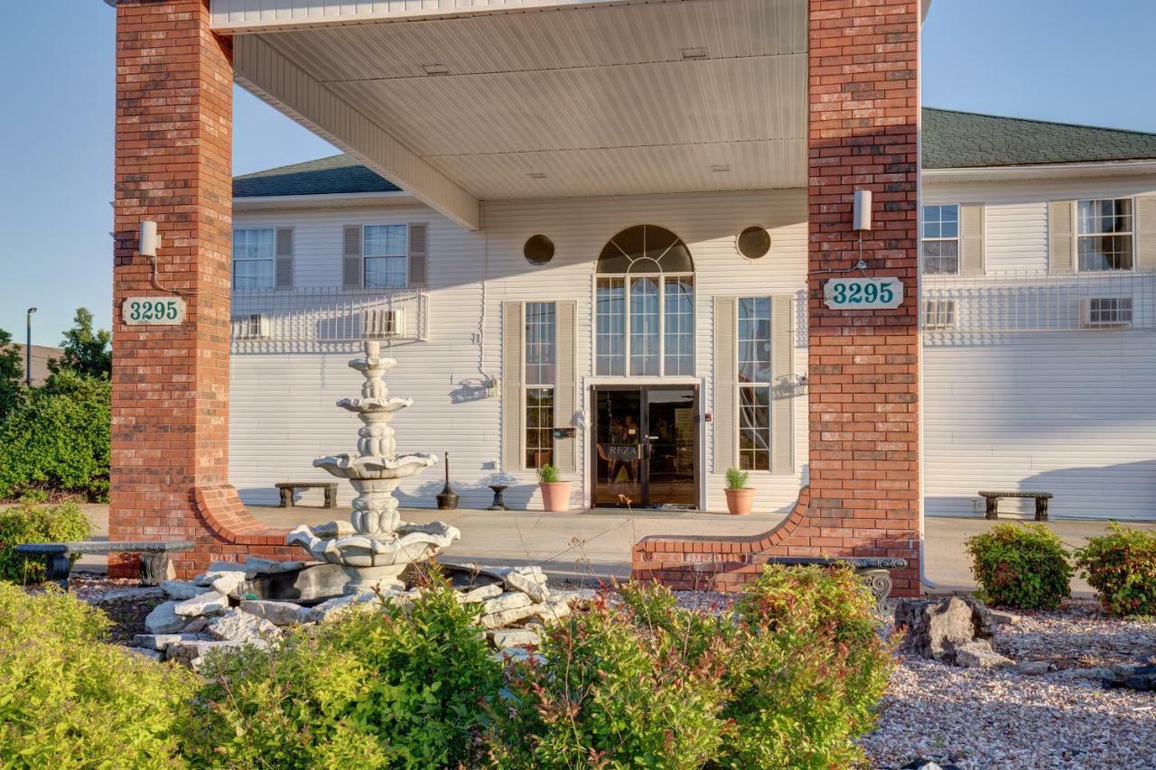 Howard Johnson By Wyndham Branson Theatre District Exteriör bild